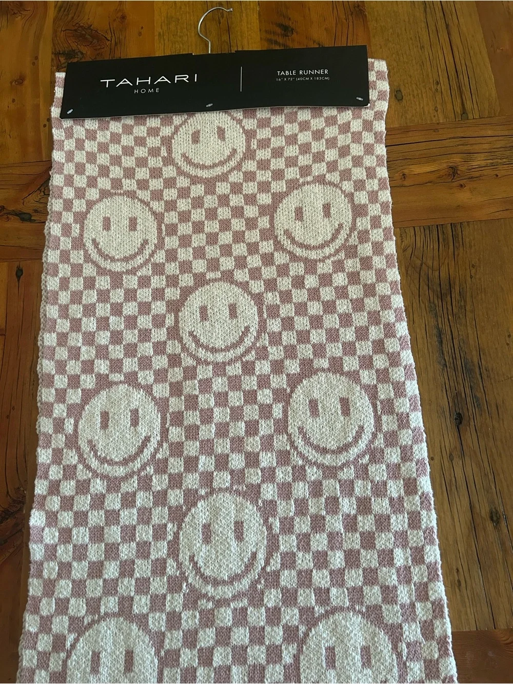 Tahari Table Runner/Shoulder Wrap Pink & Cream Knit Checkerboard Smiley Faces
